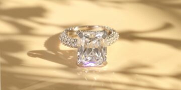 diamond and cubic zirconia side by side