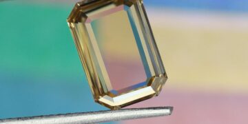 emerald cut diamond