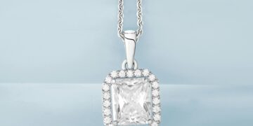 hidden halo engagement ring