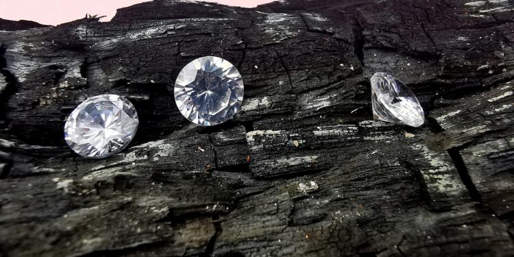 moissanite vs cubic zirconia comparison